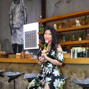 Meet your Posher, Davina